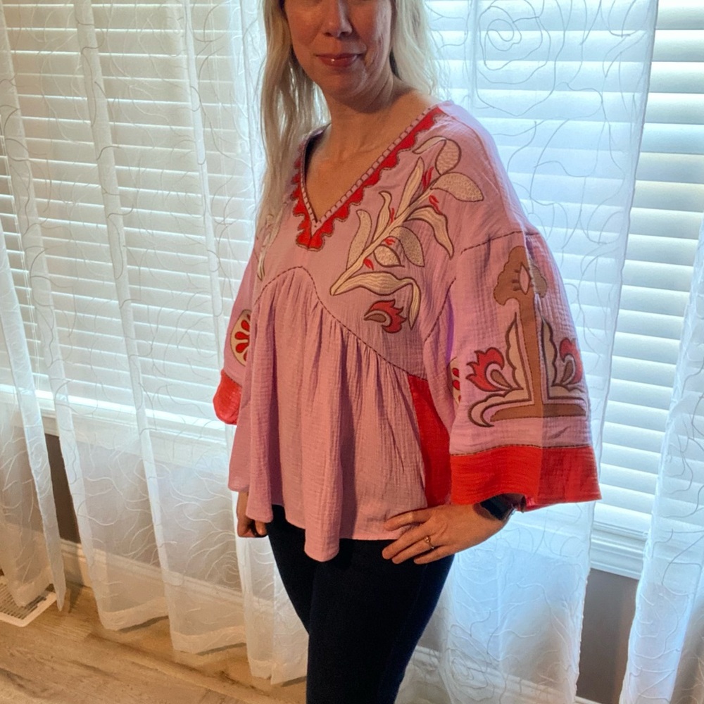 New Easel Embroidery Detailing Cotton Gauze Babydoll Woven Top - Picture 6 of 7